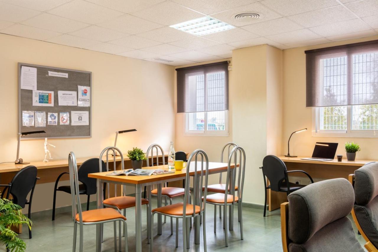 Micampus Upo Celestino Mutis Student Apartment Seville